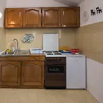 Bastinac 2 4*