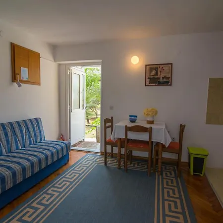 Bastinac 2 Gostinjska kuća