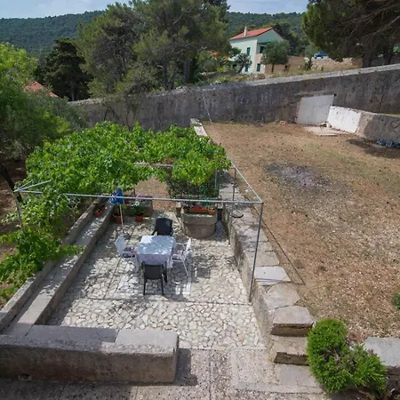 Bastinac 2 Gostinjska kuća 4*